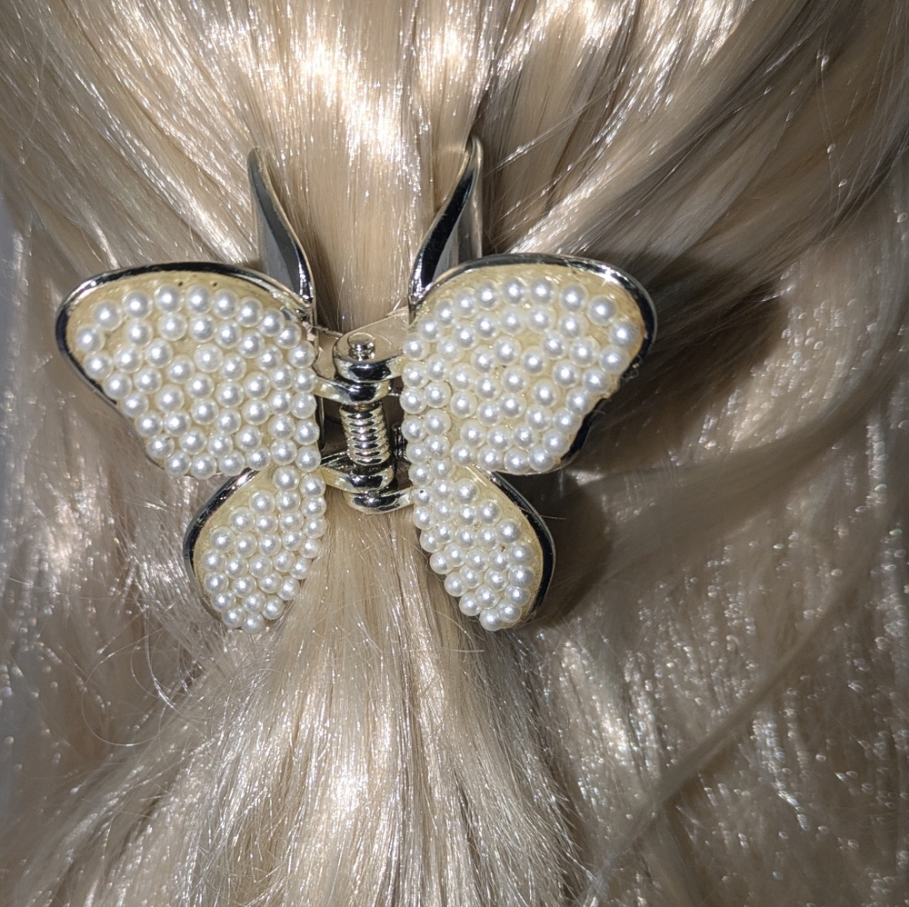 🍁 3/$15 Boutique Pearl Hair Clip